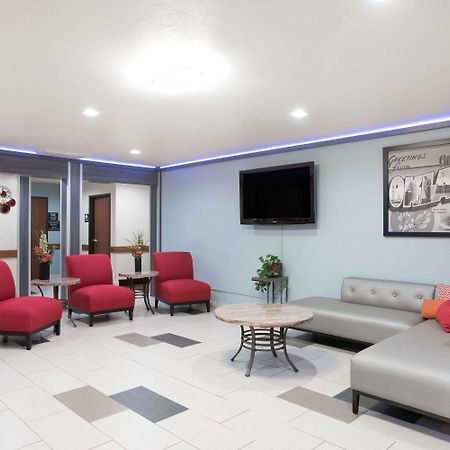 Super 8 By Wyndham Claremore Ok Exteriör bild