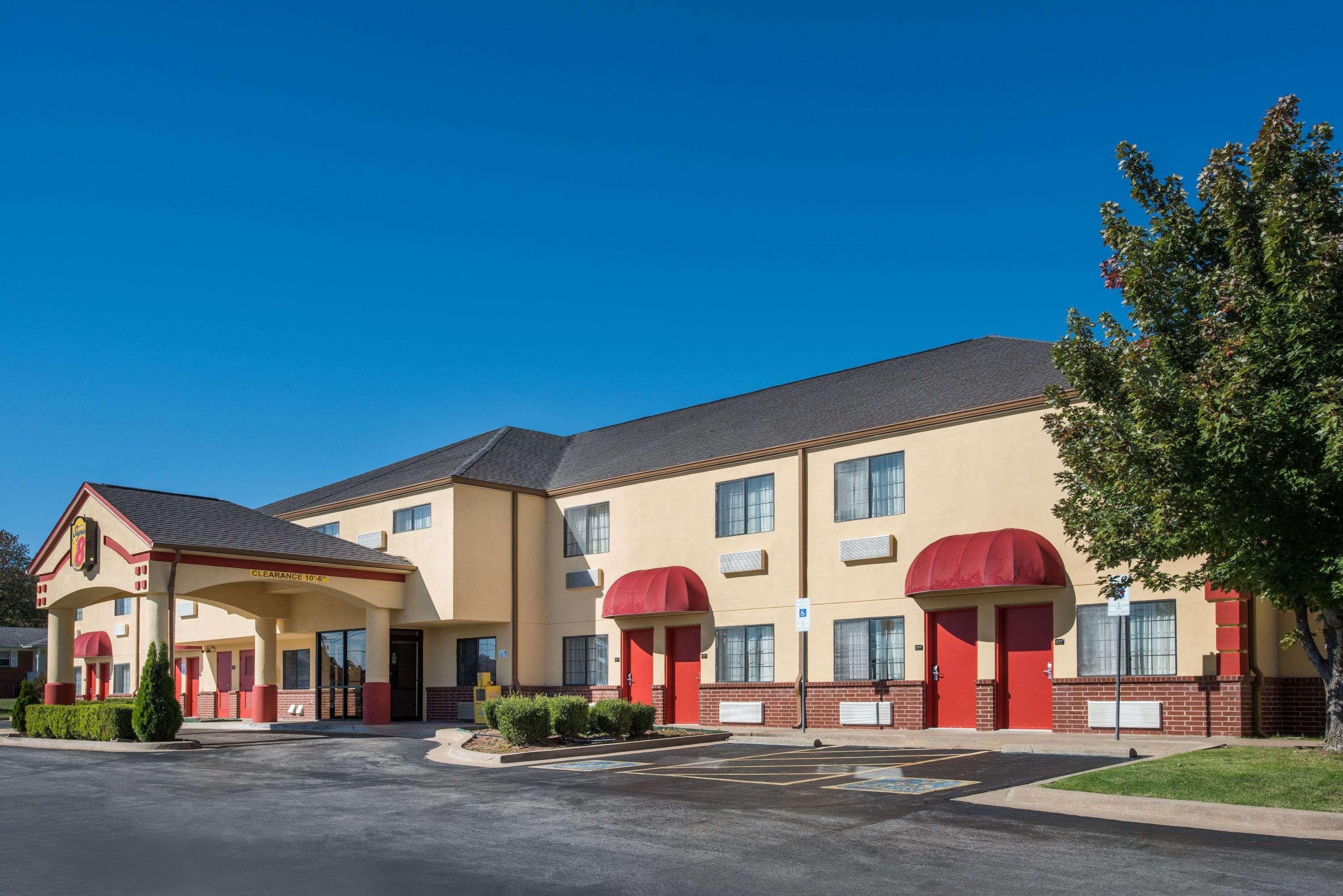 Super 8 By Wyndham Claremore Ok Exteriör bild