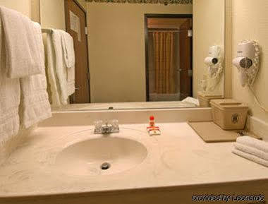 Super 8 By Wyndham Claremore Ok Exteriör bild